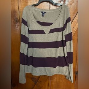 NWOT GAP Striped Sweater Sz XL